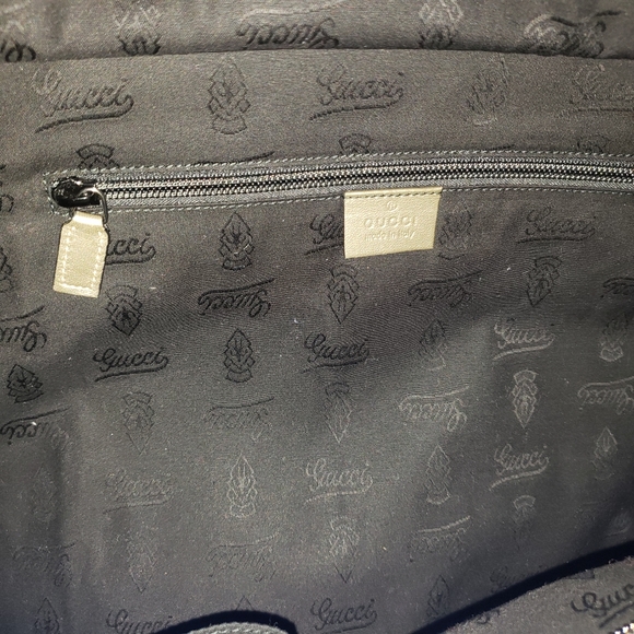 Authentic Gucci Imprime Tote - Picture 6 of 8